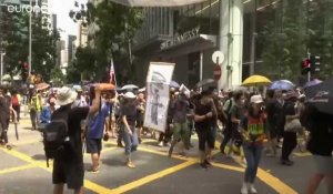 Hong Kong : les militants pro-démocratie contournent les interdictions de manifester
