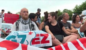 Anti-G7: marche symbolique jusqu'à la "zone rouge" de Biarritz