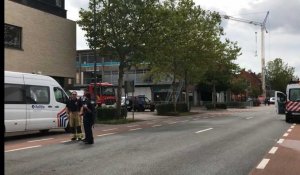Deux pompiers perdent la vie en intervenant sur un important incendie à Beringen