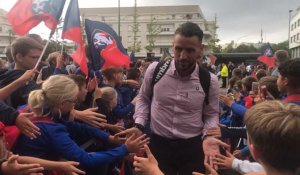 SM Caen -Lorient : L'arrivée des joueurs caennais salués par leurs supporters 