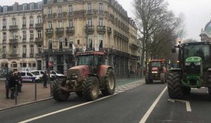 Manifestation de centaines de tracteurs dans le centre-ville de Lille
