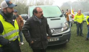 Retraites: Martinez sur un piquet de grève à la centrale de Gravelines