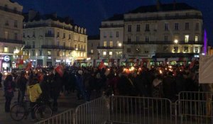 Retraite aux flambeaux et feu d'artifice contre la réforme des retraites à Angers