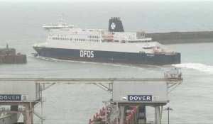 Le port de Douvres se réveille au matin du Brexit