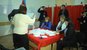 Azerbaïdjan: fin du vote lors de législatives dénoncées par l'opposition