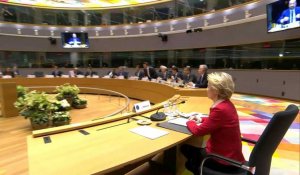 Sommet sur le budget de l'UE: les dirigeants autour de la table ronde