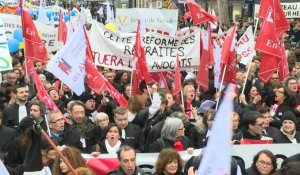 Retraites: nouvelle manifestation des avocats à Paris