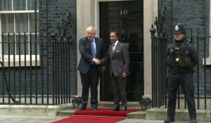 Boris Johnson reçoit le Sultan de Brunei à Downing Street