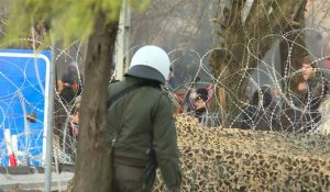 Frontière terrestre gréco-turque : échauffourées entre migrants et la police grecque
