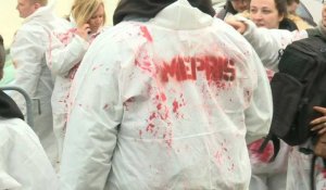 Des policiers scientifiques manifestent à Paris pour "un vrai statut"