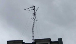 Une antenne râteau menace de tomber place Rihour à Lille