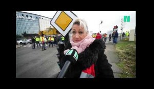 Municipales au Havre: Édouard Philippe attendu de pied ferme par les grévistes du port
