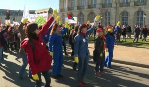Bordeaux: flashmob lors de la manifestation contre la réforme des retraites