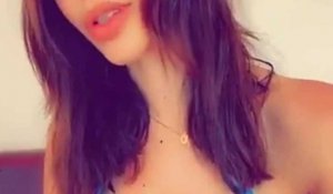 Critiquée suite à sa photo en bikini, Nabilla pousse un gros coup de gueule sur Snapchat