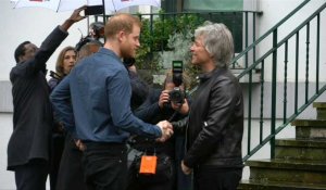 Londres: le prince Harry arrive à Abbey Road pour enregistrer un titre avec Bon Jovi