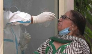 Virus: des Indiens se rendent dans un centre de dépistage alors que le nombre d'infections atteint un nouveau record