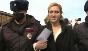 Anastassia Vassilieva, médecin personnel d'Alexei Navalny, arrêtée devant la colonie pénitentiaire