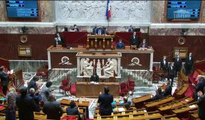 Covid: l'Assemblée nationale approuve les nouvelles restrictions, l'opposition boycotte