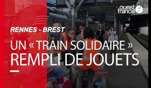 VIDEO : Le « train solidaire » rempli de jouets entre Rennes et Brest