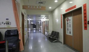 Déraillement d'un train à Taïwan: images de l'hôpital où les blessés sont soignés