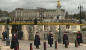 Mort du prine Philip : images devant le palais de Buckingham et le château de Windsor