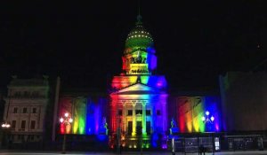 Buenos Aires s'illumine pour les 10 ans du mariage homosexuel