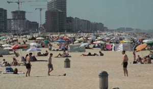 Les Belges se rendent à la plage malgré la hausse des cas de Covid-19