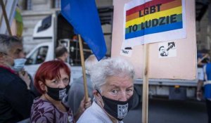 Pologne : au coeur des "LGBT free-zones", porte ouverte aux discriminations