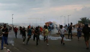 A Beyrouth, une nouvelle nuit de colère malgré la démission du gouvernement