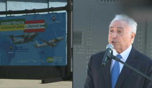 Brésil: Bolsonaro et Temer à l'aéroport pour le départ d'un avion d'aide pour le Liban