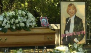 Funérailles d'Annie Cordy: arrivée du cercueil à l'hommage populaire