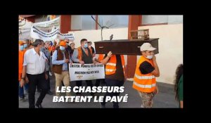 Les chasseurs manifestent chez Jean Castex contre la politique du gouvernement