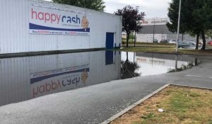 Les magasins Action et Happy Cash victimes d'inondations dans le secteur de Leers