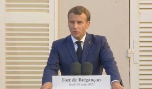 Macron propose une médiation de l'UE au Bélarus, "en incluant la Russie"
