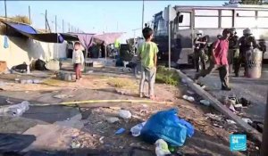 Migrants à Lesbos : évacuation des réfugiés à la rue vers un nouveau camp