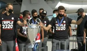 Football/Ligue des champions: les joueurs victorieux du Bayern arrivent à Munich
