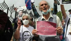 Algérie: manifestation de soutien au journaliste emprisonné Khaled Drareni, jugé en appel
