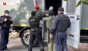 Bélarus: Nina Baguinskaïa, l'infatigable militante anti-Loukachenko arrêtée lors d'une manifestation
