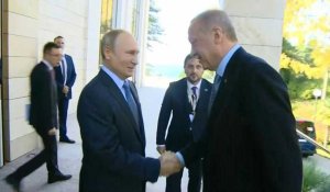 Syrie: début des pourparlers entre Poutine et Erdogan en Russie