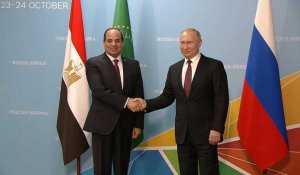 Vladimir Poutine rencontre le président égyptien al-Sissi