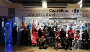 Les salariés de Carrefour Wasquehal en grève