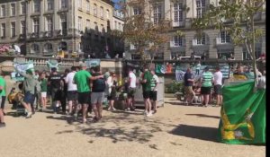 Rennes. Supporters du Stade Rennais et du Celtic Glasgow sympathisent dans le centre de Rennes