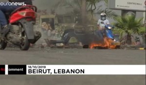 Les Libanais bloquent les rues pour protester contre leur gouvernement