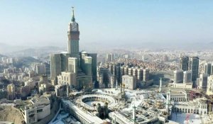VUES AERIENNES de la Kaaba lors de la reprise limitée du petit pèlerinage musulman