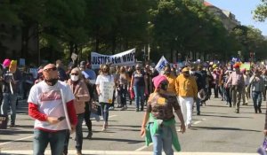 Des milliers de personnes défilent à Washington contre la nomination d'Amy Coney Barrett à la Cour suprême