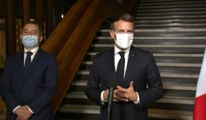 Enseignant décapité: Macron promet "d'intensifier" les actes contre l'islam radical