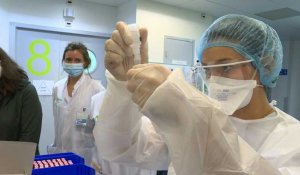 A Bordeaux, l'hôpital Saint-André déploie les tests antigéniques