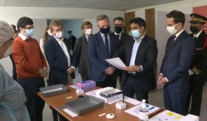 Covid-19: le ministre des Transports Jean-Baptiste Djebbari à Orly pour le lancement d'un centre de tests antigéniques