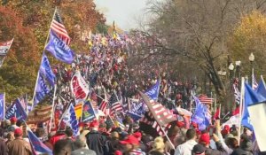 Des milliers de partisans pro-Trump défilent à Washington