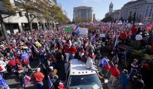 Des pro-Donald Trump dans les rues de Washington pour dénoncer des fraudes, sans preuves